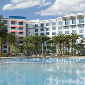universal-loews-sapphire-falls-resort-orlando-holiday-pool