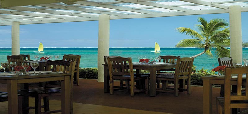 yanuca-island-fiji-holiday-beach-bar-and-grill
