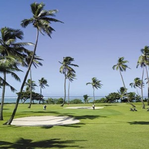 yanuca-island-fiji-holiday-golf-course