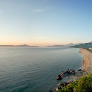 banyan-tree-lang-co-vietnam-holiday-beach