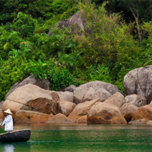 banyan-tree-lang-co-vietnam-holiday-boat-excursion