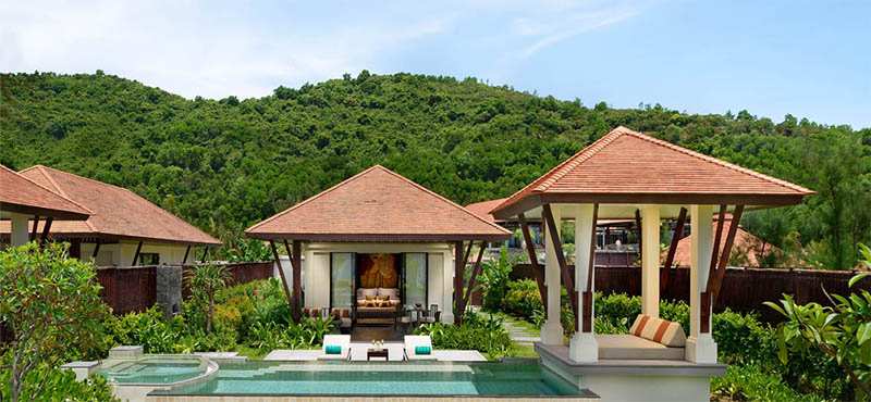 banyan-tree-vietnam-beach-pool-villa-exterior