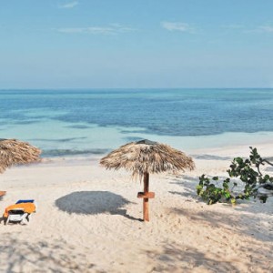 beach-huts-pardisus-rio-de-oro-resort-spa-luxury-cuba-holidays
