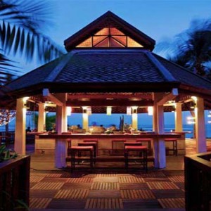 centara-villa-koh-samui-holiday-coral-bar