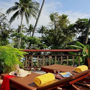 centara-villa-koh-samui-holiday-balcony-deck