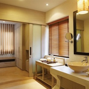 melati-beach-resort-and-spa-koh-samui-holidays-family-pool-villa-bathroom