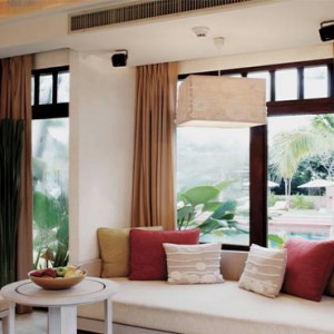 melati-beach-resort-and-spa-koh-samui-holidays-family-pool-villa-bedroom