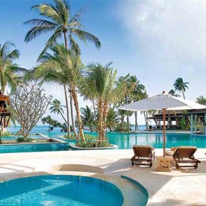 melati-beach-resort-and-spa-koh-samui-holidays-pool-area