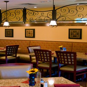 Sheraton Vistana Villages Resort Villas Orlando Holiday Flagler Station Indoor Dining Tables