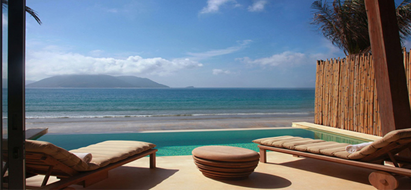 six-senses-con-dao-vietnam-holiday-ocean-front-deluxe-pool-villas-deck