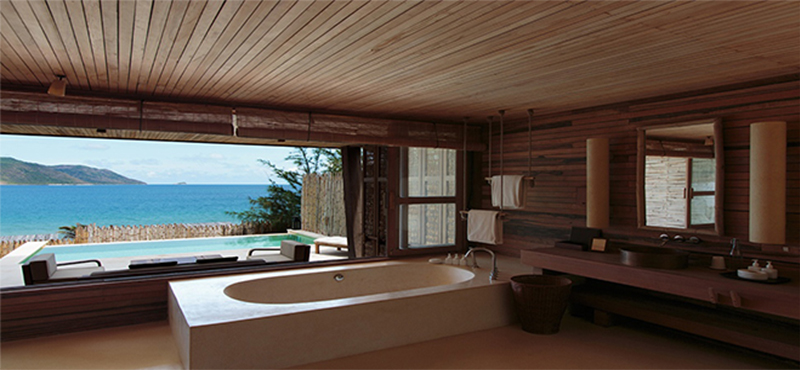 six-senses-con-dao-vietnam-holiday-ocean-front-duplex-pool-villa-bathroom