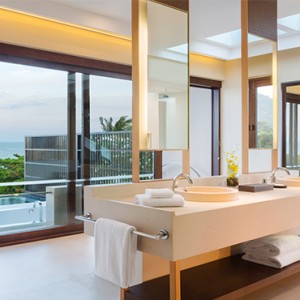 vana-belle-koh-samui-holidays-ocean-view-pool-suite-bathroom