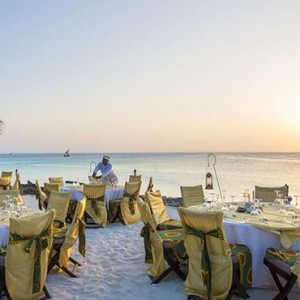 beach-dining-diamonds-la-gemma-dell-est-luxury-zanzibar-holiday-packages