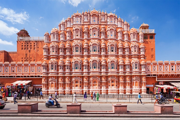 Top 10 Famous Monuments to Visit In India | Pure Destinations