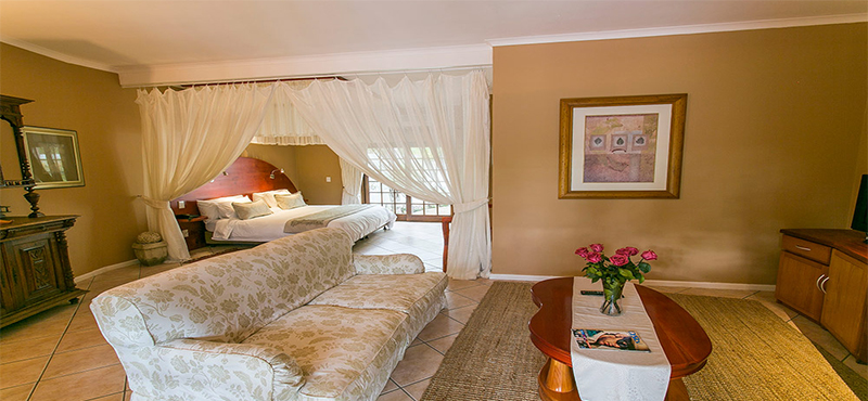 hlangana-lodge-south-africa-holidays-suite-room