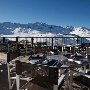 hotel-koh-i-nor-val-thorens-france-holidays-bar-lounge-and-terrace