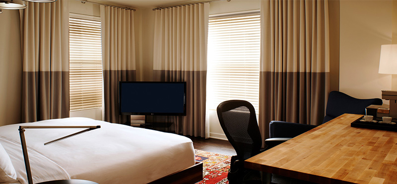 hotel-zetta-san-francisco-holiday-deluxe-king-room