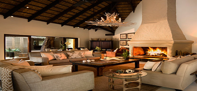 lion-sands-game-reserve-south-africa-river-lodge-lounge