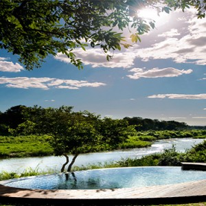 lion-sands-game-reserve-south-africa-tinga-lodge-pool