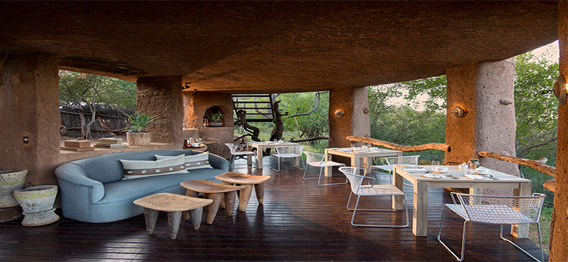 madikwe-safari-lodge-south-africa-holiday-dithaba-lodge-dining