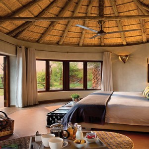 madikwe-safari-lodge-south-africa-holiday-kopano-lodge-suite-exterior