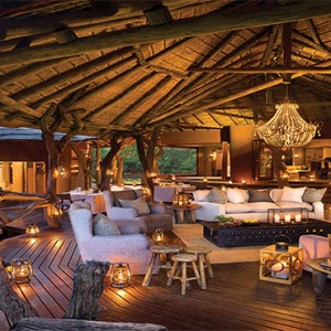 madikwe-safari-lodge-south-africa-holiday-lelapa-lodge-outdoor-lounge