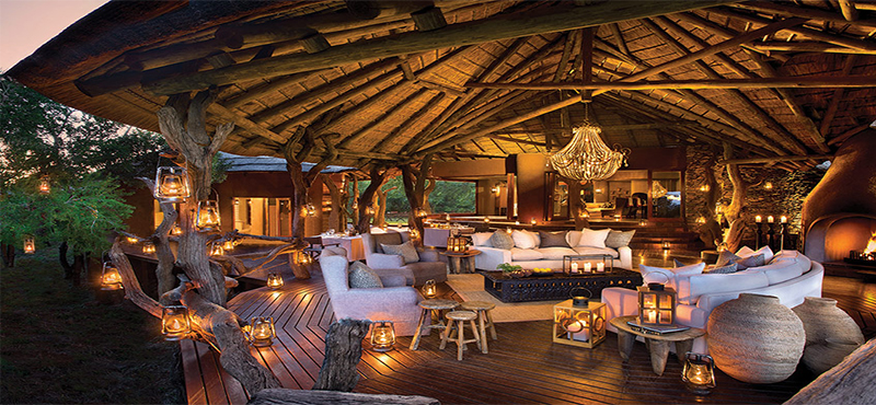 madikwe-safari-lodge-south-africa-holiday-lelapa-lodge-outdoor-lounge
