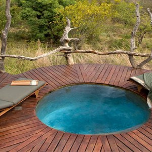 madikwe-safari-lodge-south-africa-holiday-plunge-pool