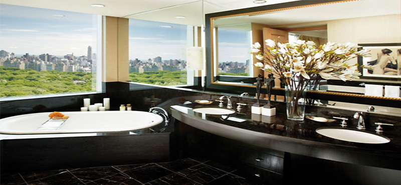 mandarin-oriental-new-york-holiday-oriental-suite-bathroom