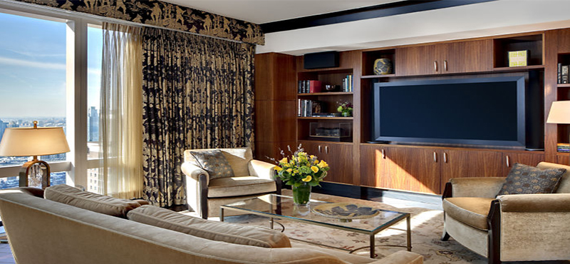 mandarin-oriental-new-york-holiday-oriental-suite-study