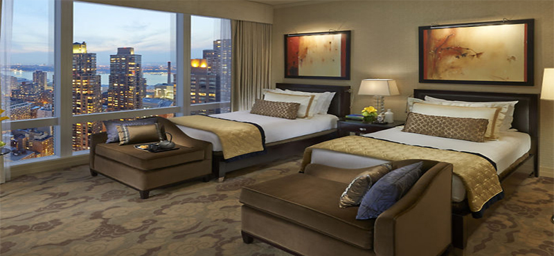 mandarin-oriental-new-york-holiday-skyline-view-room