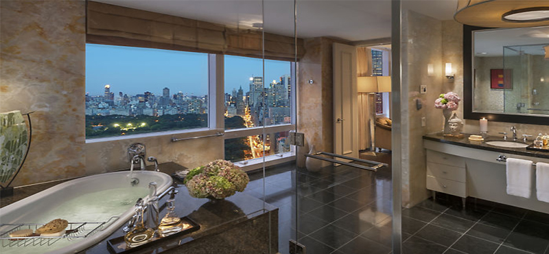 mandarin-oriental-new-york-holiday-presidential-bathroom