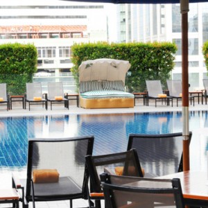 pool-rembrandt-hotel-bangkok-luxury-bangkok-holiday-packages