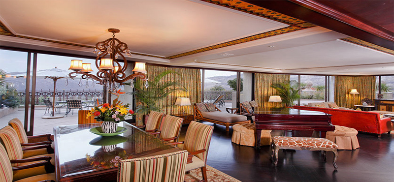 the-palace-of-the-lost-city-south-africa-holidays-african-suite-dining