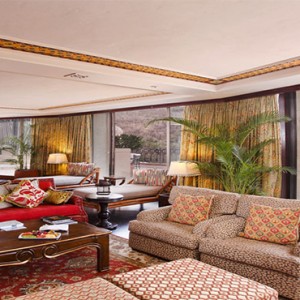 the-palace-of-the-lost-city-south-africa-holidays-african-suite-lounge