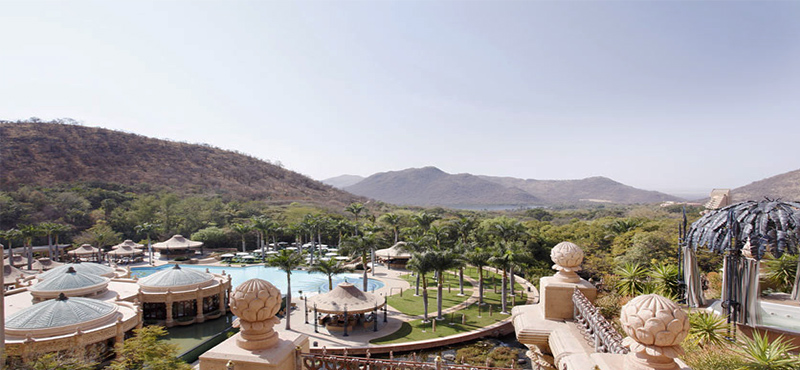 the-palace-of-the-lost-city-south-africa-holidays-royal-suite-view