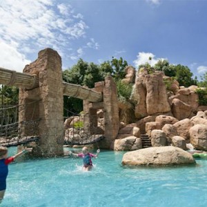 the-palace-of-the-lost-city-south-africa-holidays-pool