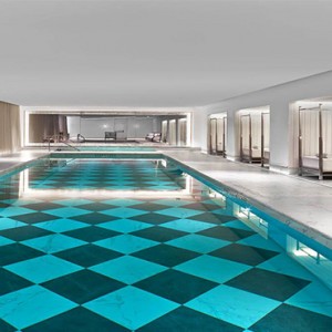 baccarat-hotel-and-residences-new-york-holiday-the-pool