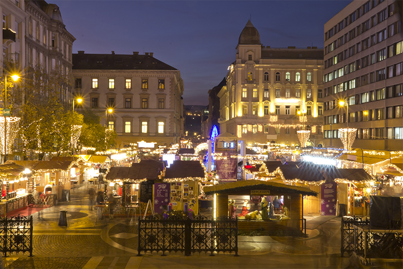 budapest-the-best-christmas-markets-in-europe-luxury-europe-escapes