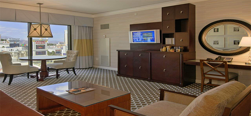 caesars-palace-las-vegas-holiday-octavius-executive-suite-1-king