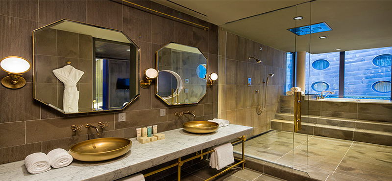 dream-downtown-new-york-holiday-guesthouse-presidential-suite-bathroom