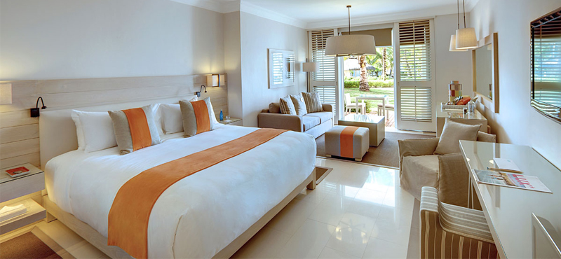 pool-view-junior-suite-2-lux-belle-mare-luxury-mauritius-holidays