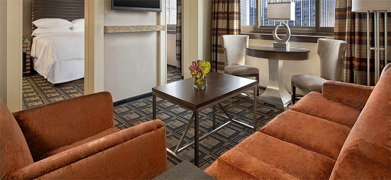 sheraton-times-square-hotel-new-york-holidays-executive-suite-living-room