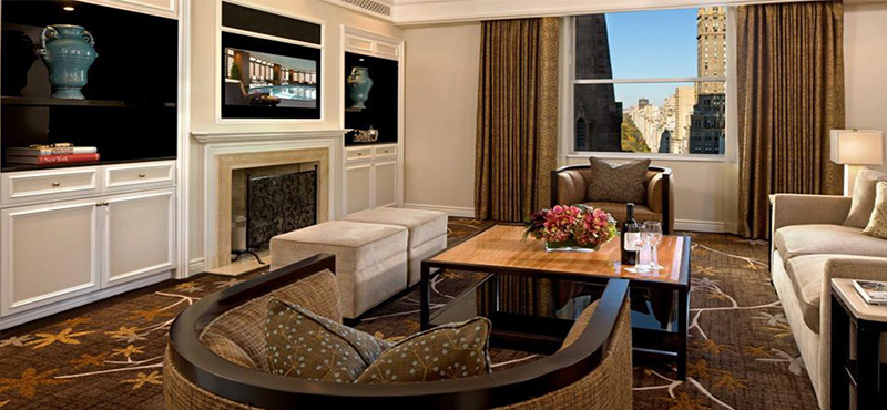 the-peninsula-new-york-holiday-grand-suite-living-room