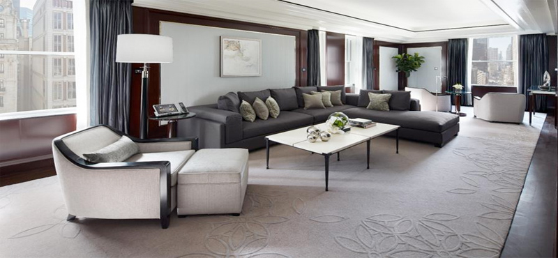 the-peninsula-new-york-holiday-fifth-avenue-suite-living-room