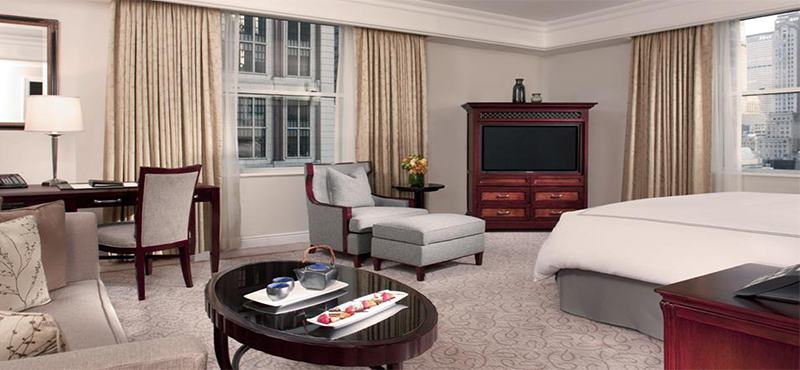 the-peninsula-new-york-holiday-junior-suite