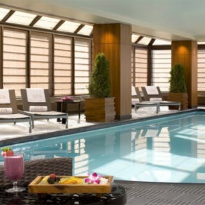 the-peninsula-new-york-holiday-pool