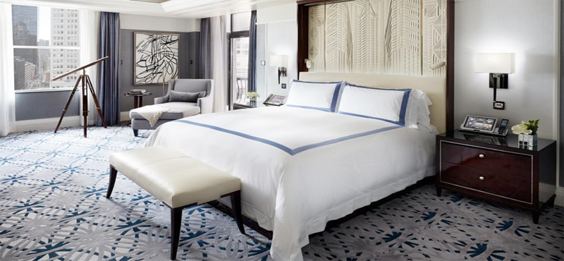 the-peninsula-new-york-holiday-the-fifth-avenue-suite-bedroom