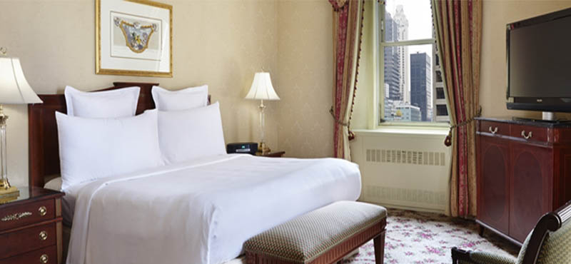 waldorf-astoria-new-york-holiday-one-bedroom-suite-king-size