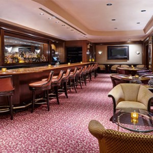 waldorf-astoria-new-york-holiday-sir-harry-lounge